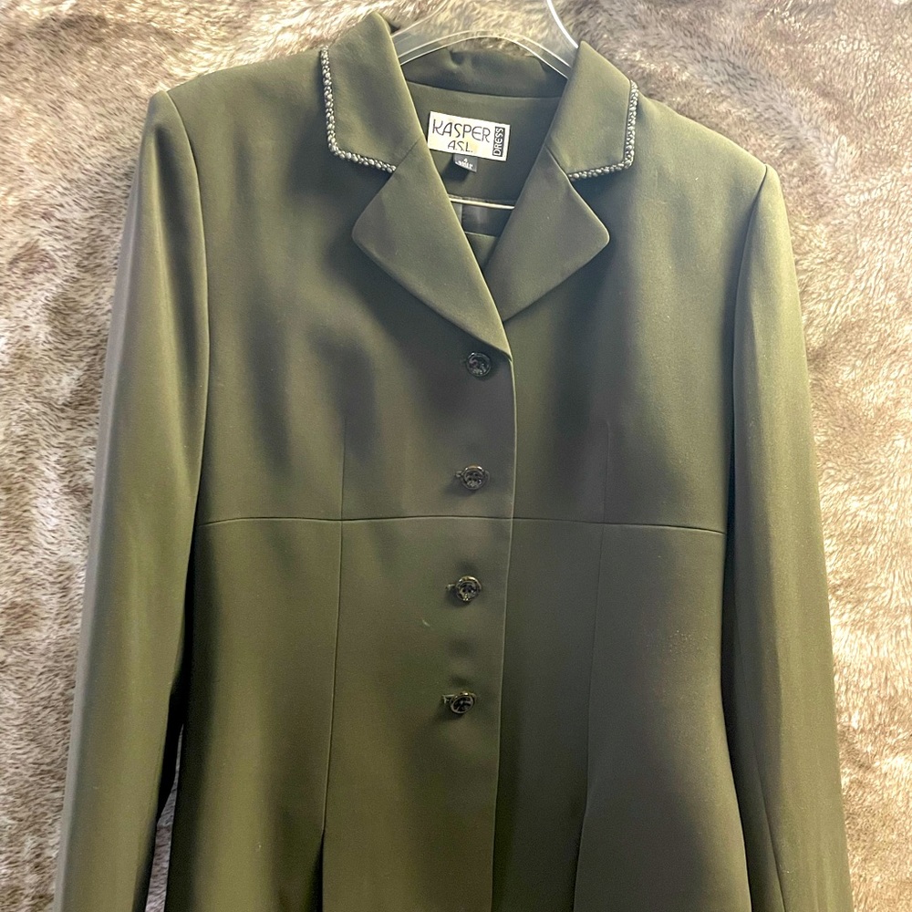 Kasper suit